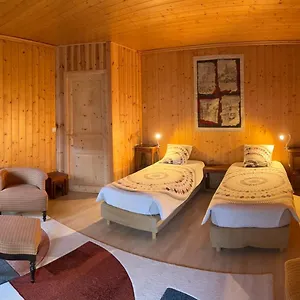 Hostel Insolite